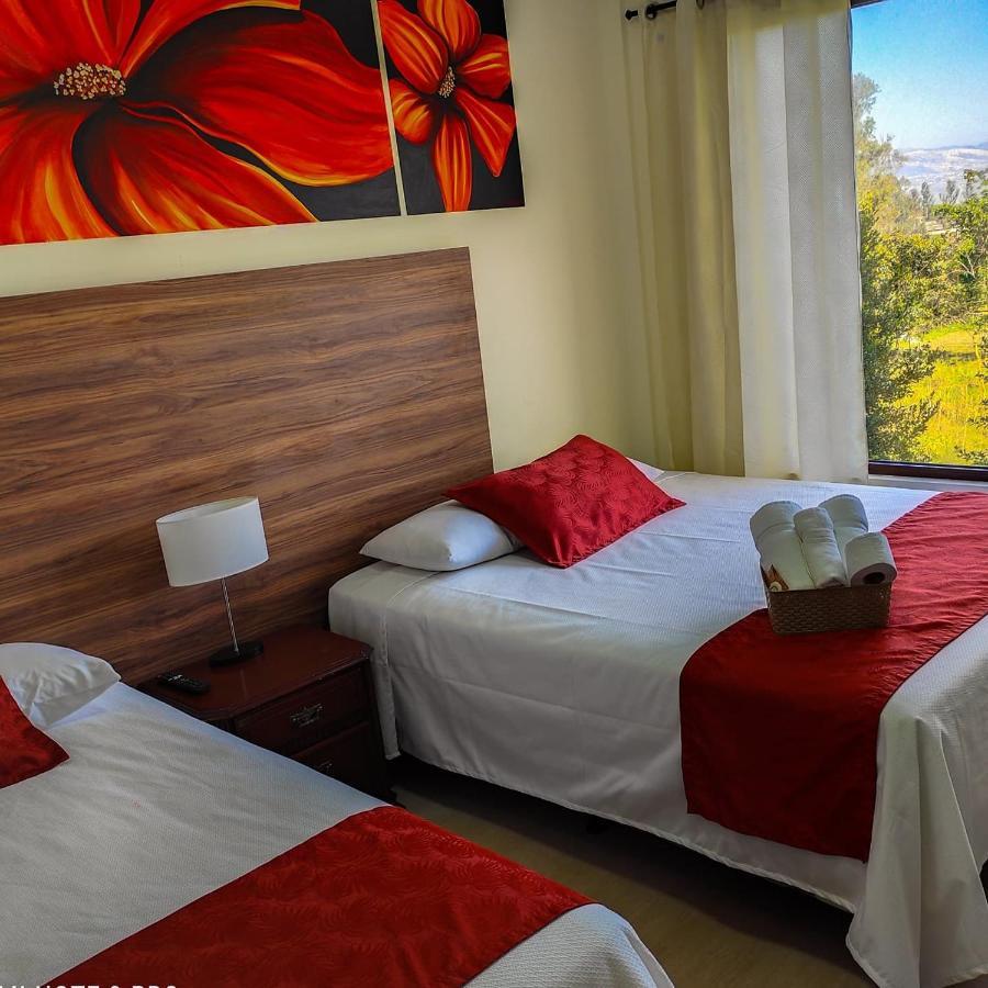 Hotel Las Mercedes Airport-Quito Tababela Dış mekan fotoğraf