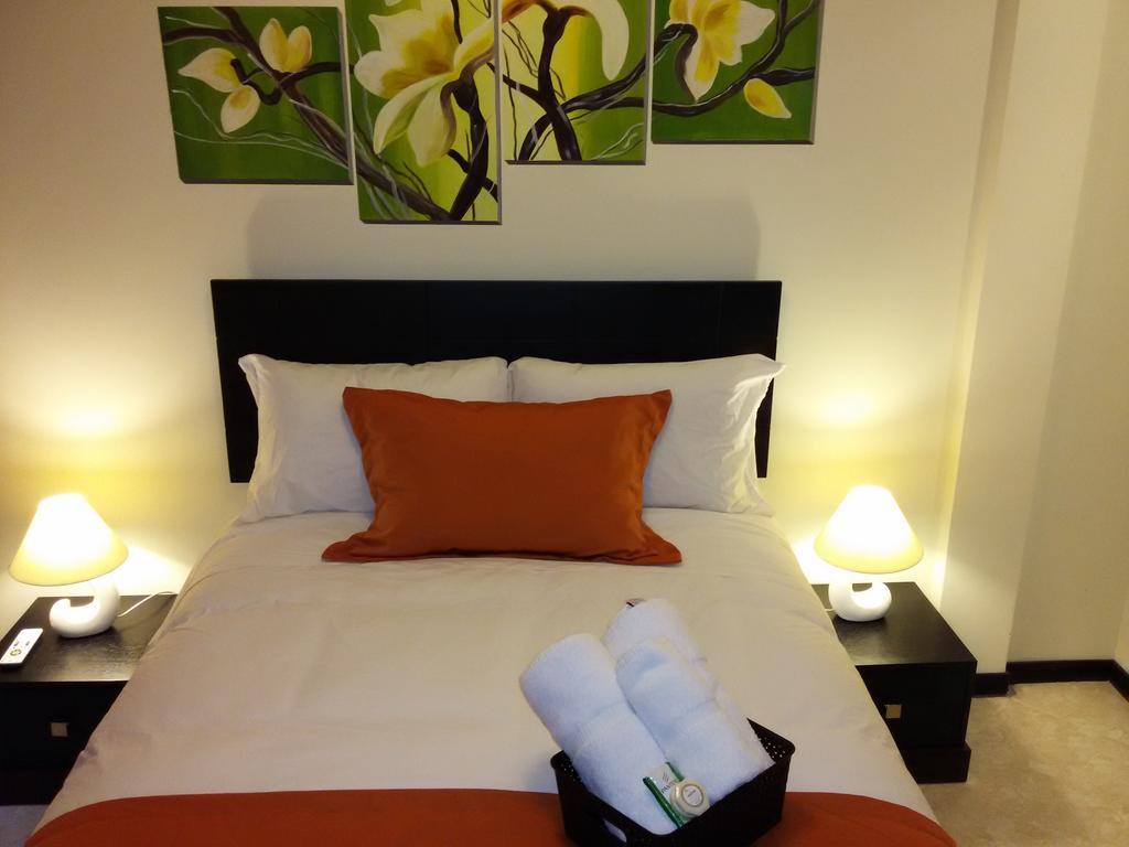 Hotel Las Mercedes Airport-Quito Tababela Oda fotoğraf