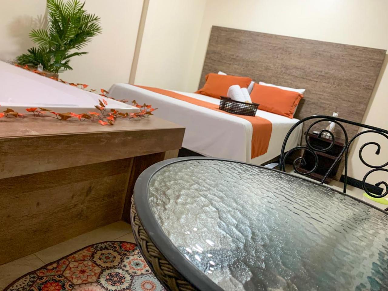 Hotel Las Mercedes Airport-Quito Tababela Dış mekan fotoğraf