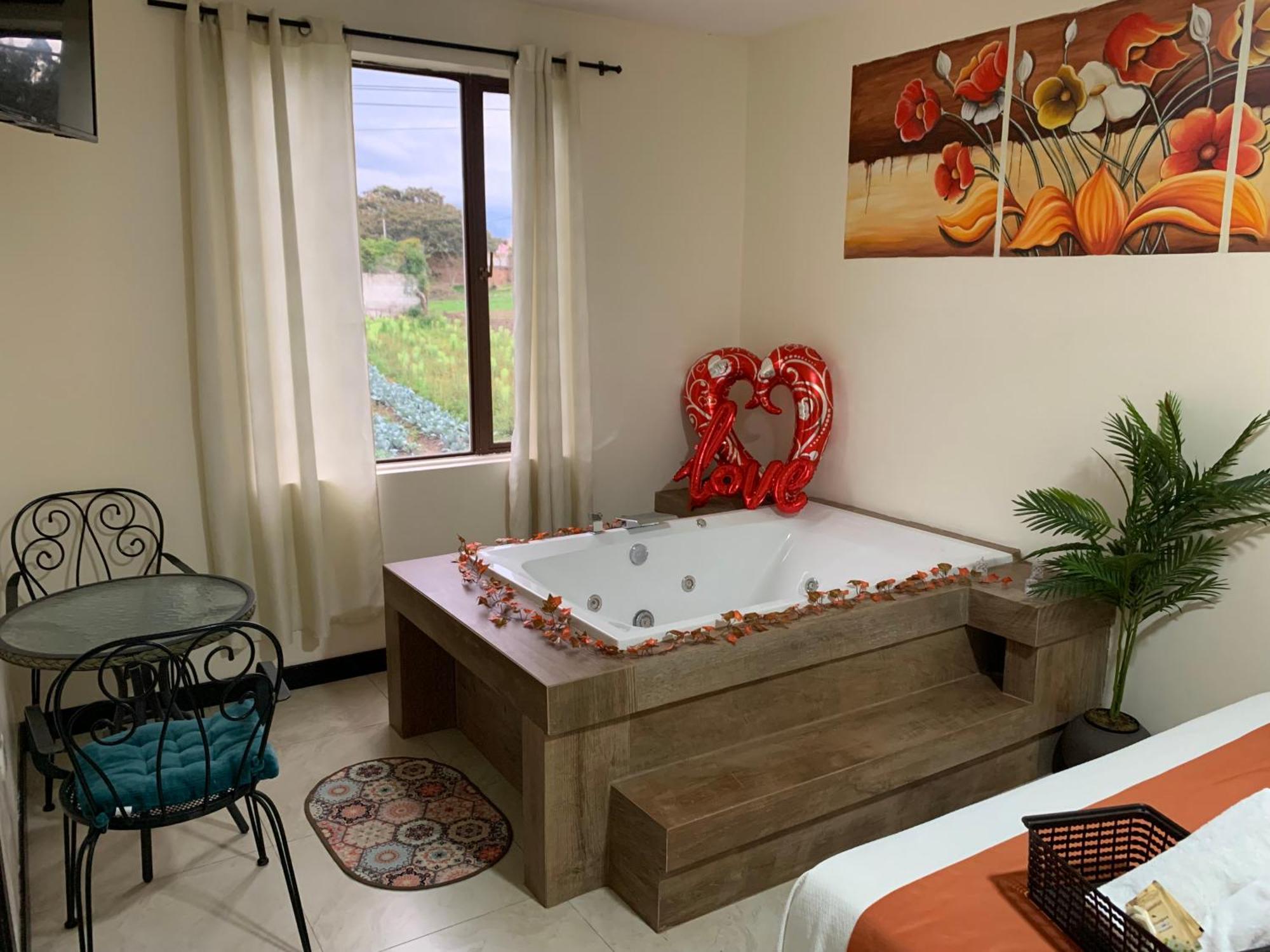 Hotel Las Mercedes Airport-Quito Tababela Dış mekan fotoğraf