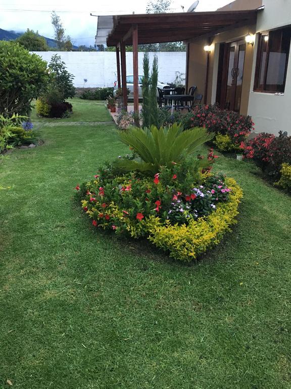 Hotel Las Mercedes Airport-Quito Tababela Dış mekan fotoğraf