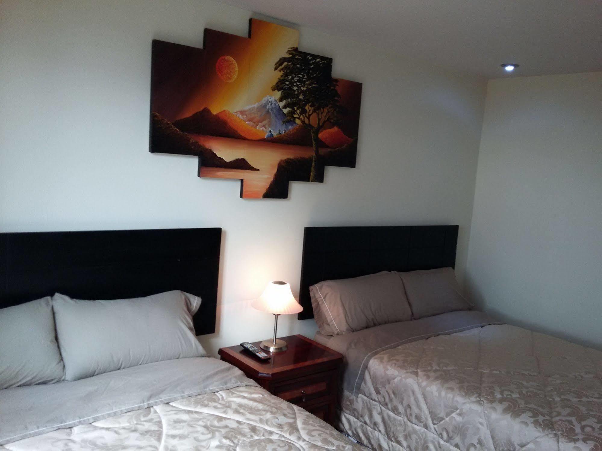Hotel Las Mercedes Airport-Quito Tababela Dış mekan fotoğraf