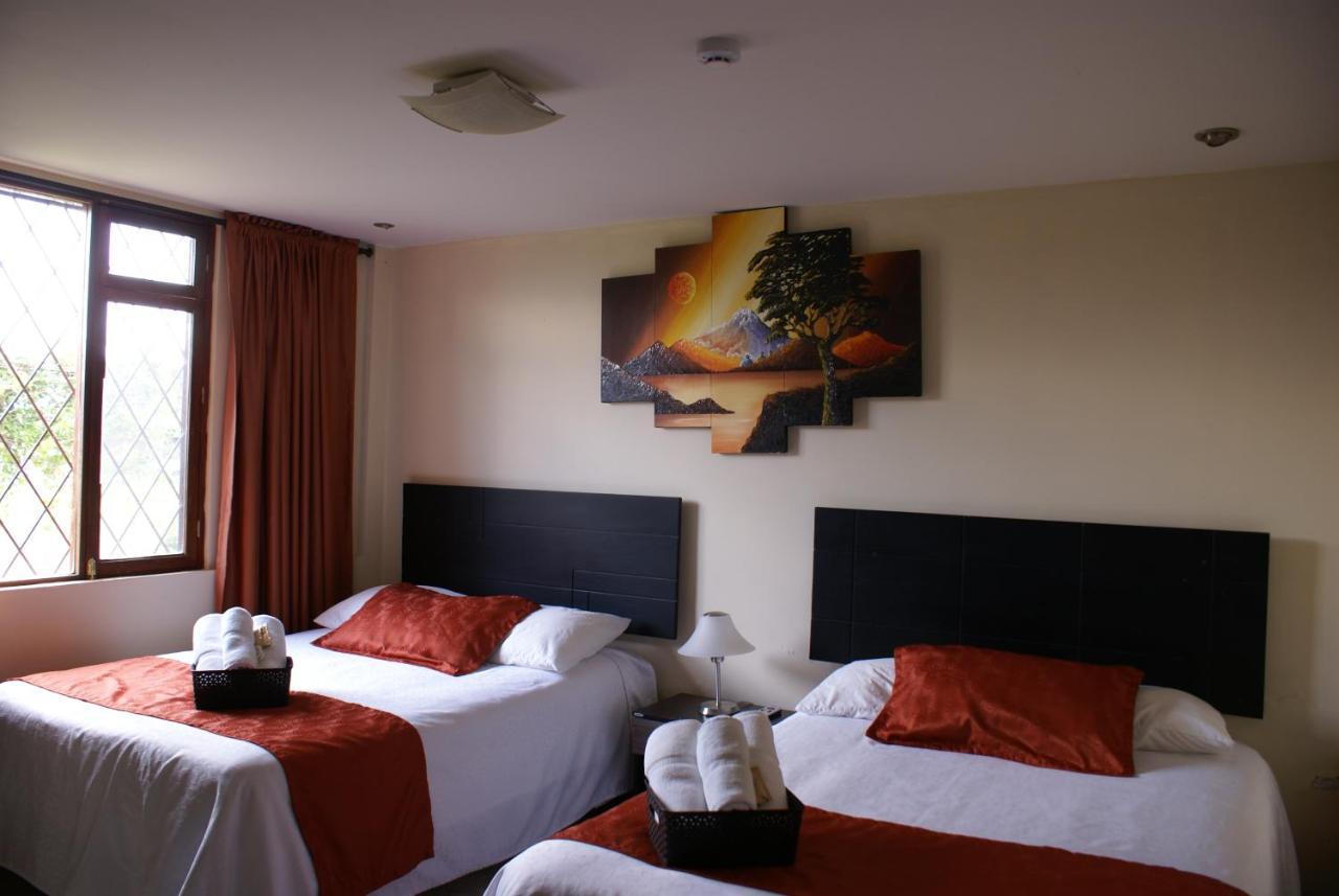 Hotel Las Mercedes Airport-Quito Tababela Dış mekan fotoğraf